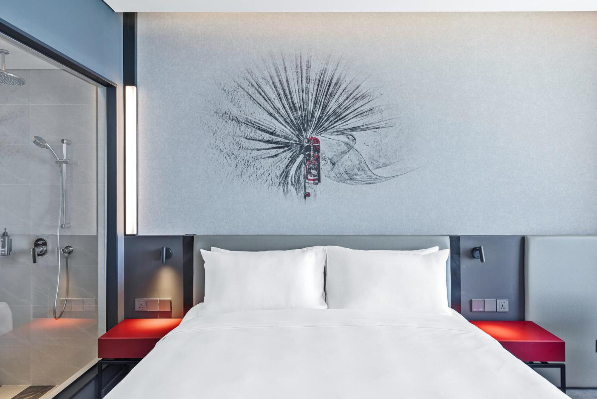 Отель Radisson Red Danang Экстерьер фото